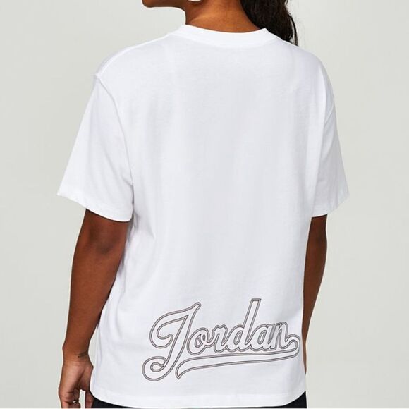 NWT Jordan Loose Fit Women’s Tee (Small) - Picture 1 of 6